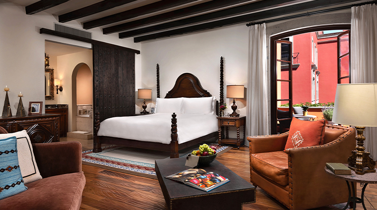 rosewood-san-miguel-de-allende-guestroom3